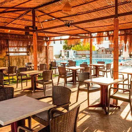 Ladonia Delmare Hotel